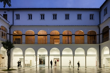 Espacio de creación y exposición de Arte Contemporáneo . Sevilla . Sevilla . España