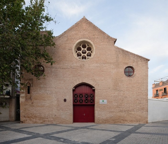 Adecuación de la Iglesia de Santa Lucía para uso de centro de documentación de artes escénicas . Sevilla . Sevilla . España