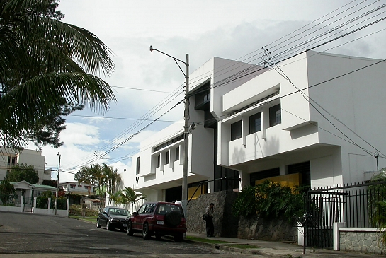 Sede de la Compañía Constructora Van der Laat & Jiménez . San José . San José . Costa Rica