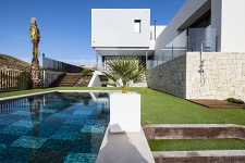 VIVIENDA EN PENDIENTE . Petrer . Alacant . España . 2021