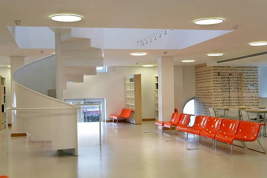Adecuación para Biblioteca Pública Municipal Alberto Navarro . Elda . Alacant . España