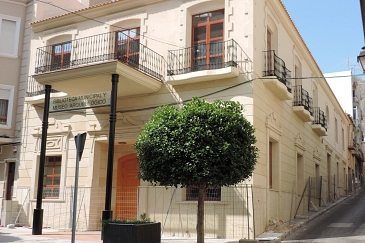 Biblioteca y Museo Arqueológico en Callosa de Segura . Callosa de Segura . Alacant . España