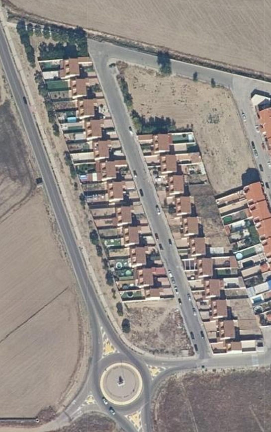 Edificación de viviendas pareadas y aisladas Urbanización . Magan . Toledo . España