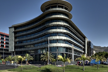 Edificio 'Usos Múltiples II' . Santa Cruz de Tenerife . Santa Cruz de Tenerife . España