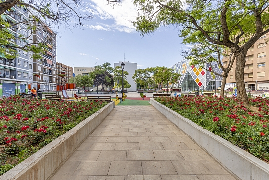 Remodelación de Plaça Roma . Valencia . València . España