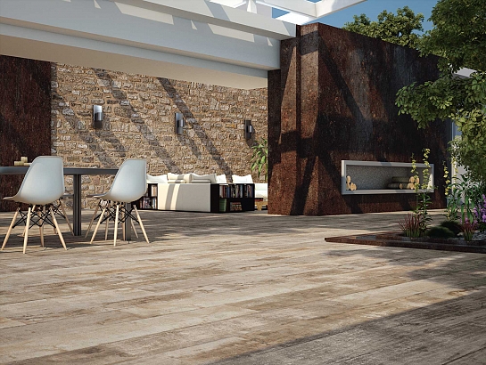 Suelos porcelánicos de imitación madera