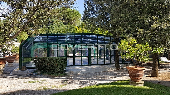 Cubierta de piscina en cristal