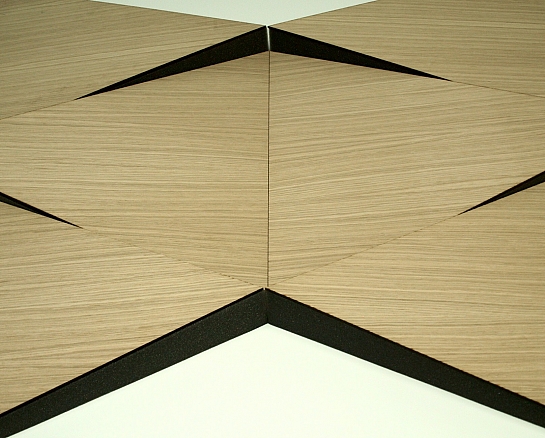 EliAcoustic Flag Luxury